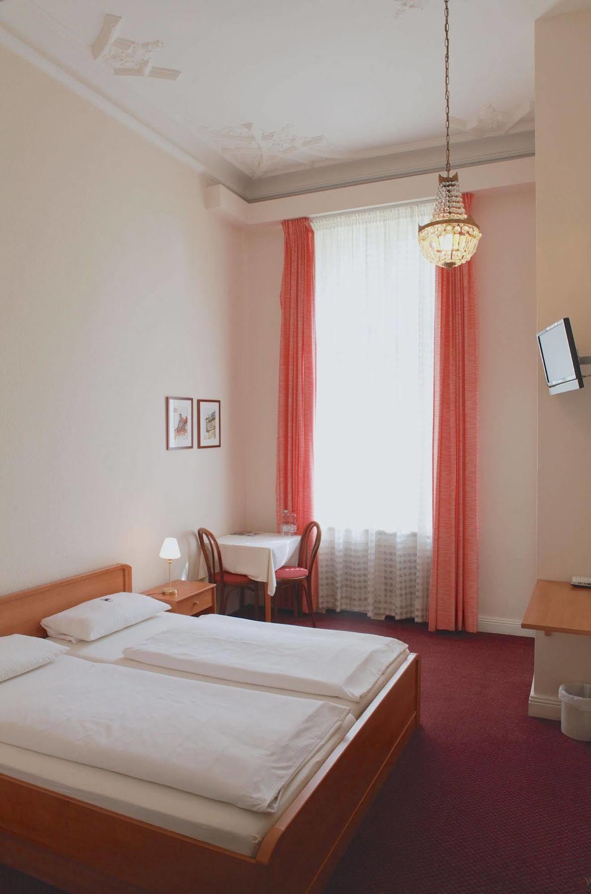 Hotel Pension Fasanenhaus Berlín Exteriér fotografie